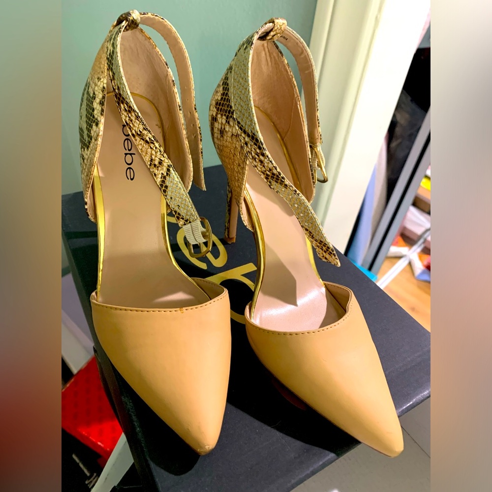 Beautiful for shoes for office or out in the town.